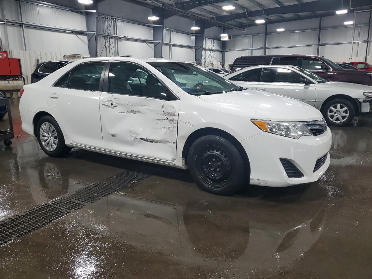 2012 Toyota Camry Base - Фото 4