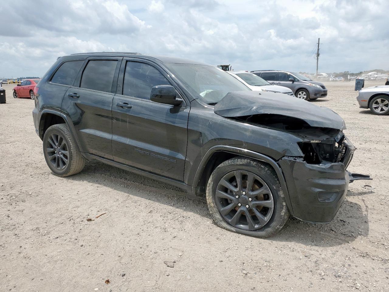 2018 Jeep Grand Cherokee Laredo - Фото 4