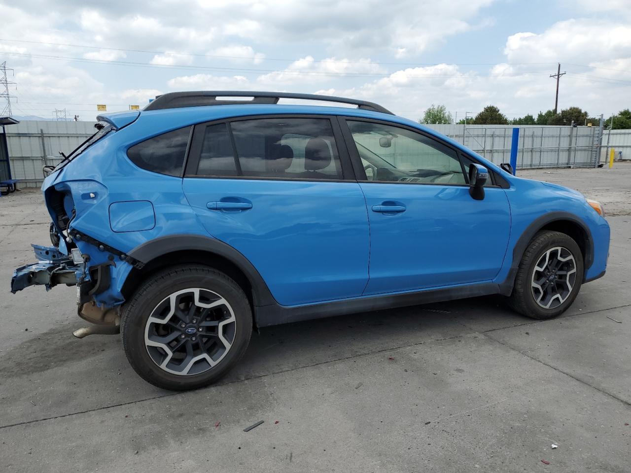 2016 Subaru Crosstrek Limited - Image 3