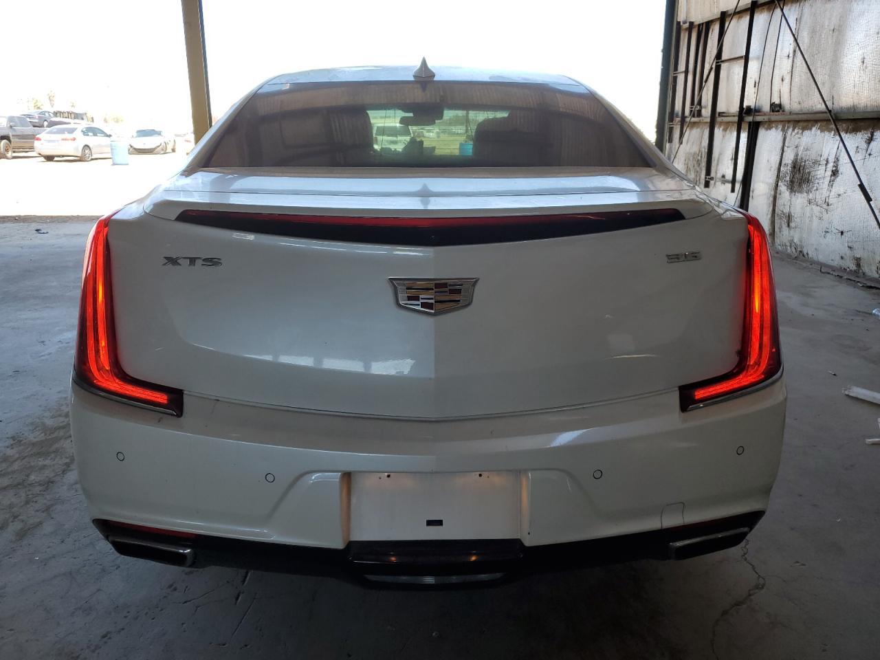2019 Cadillac Xts Luxury - Image 6