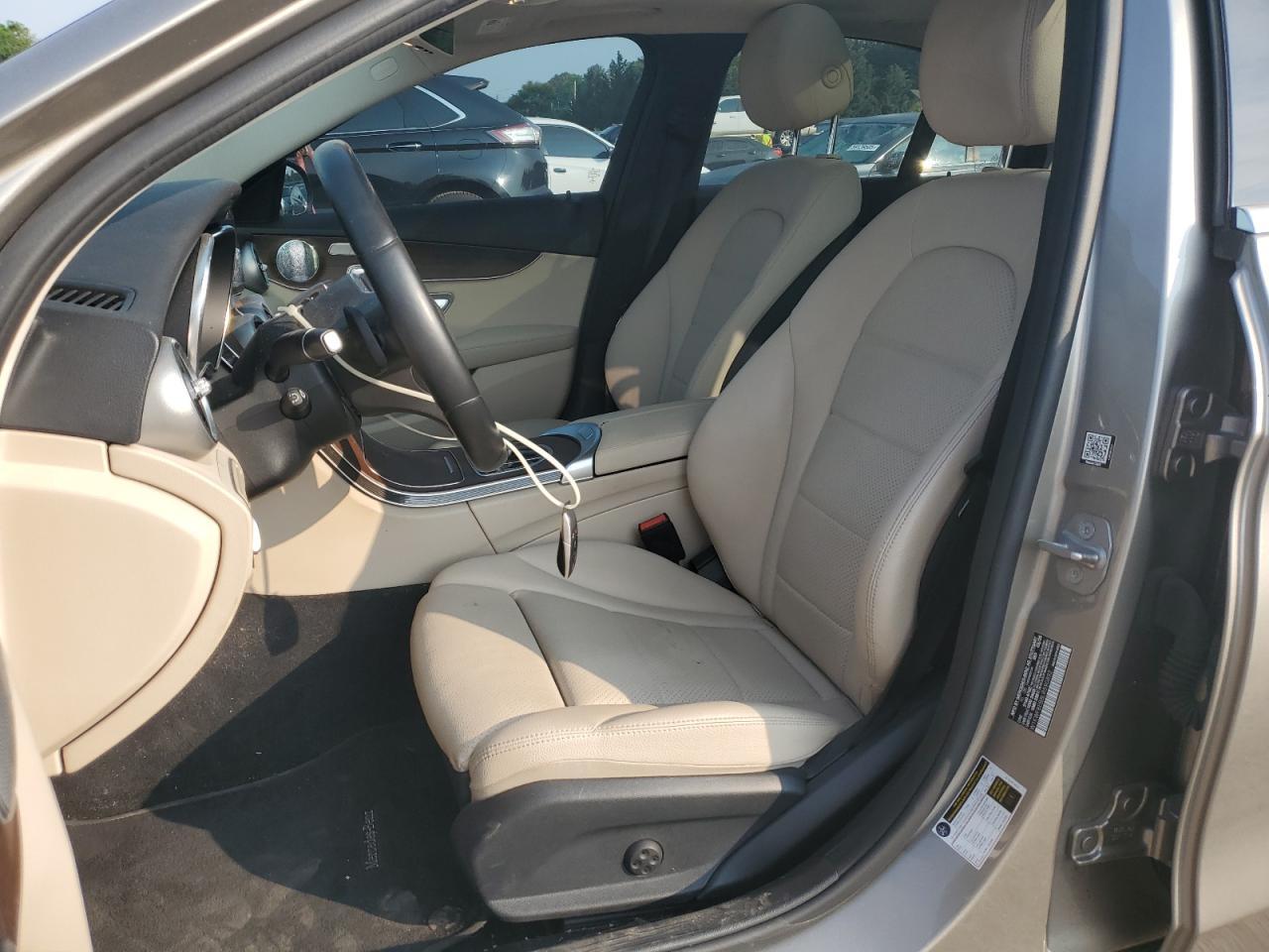 2020 Mercedes-Benz C 300 4Matic - Фото 7