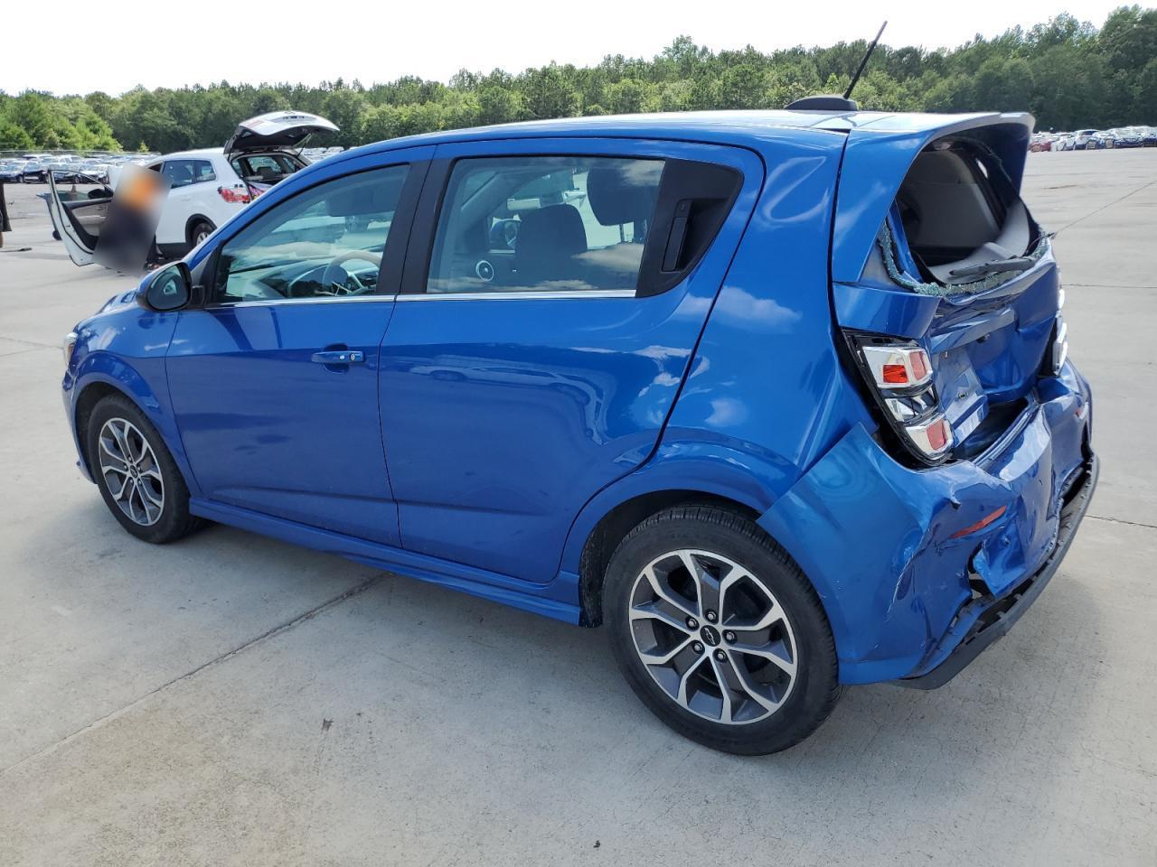 2018 Chevrolet Sonic Lt - Фото 2