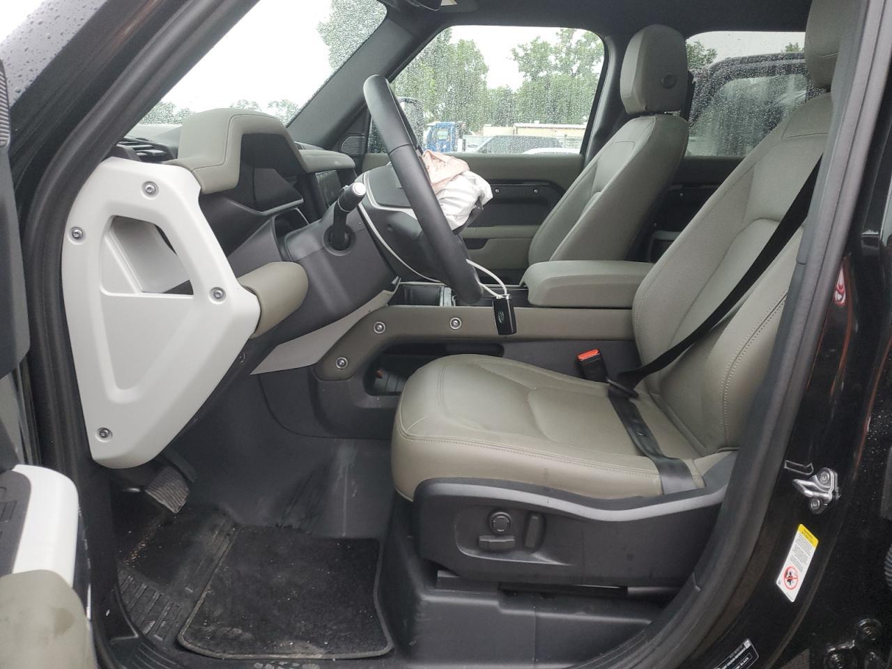 2024 Land Rover Defender 110 S - Image 7