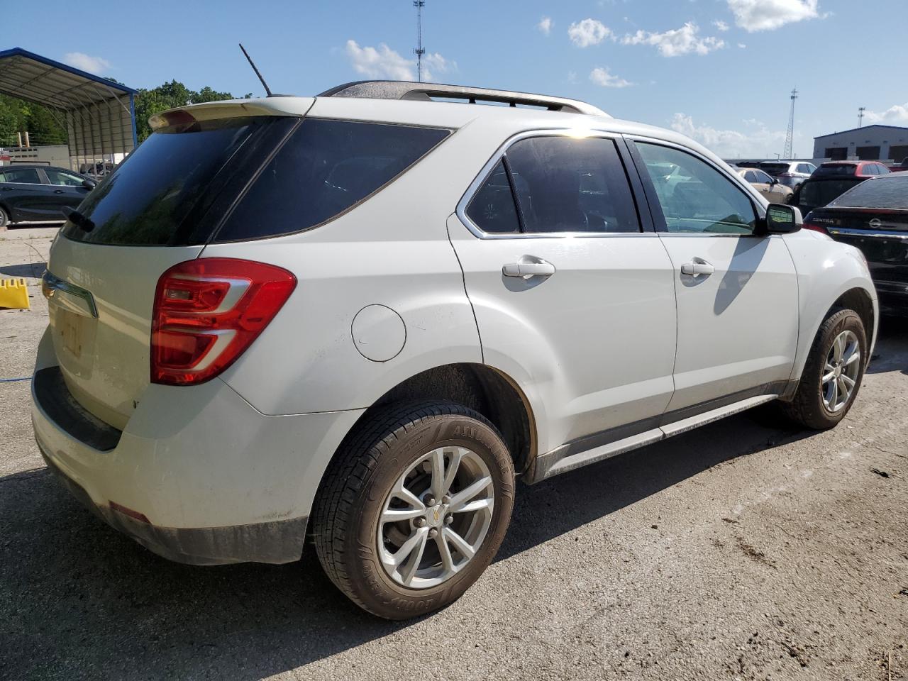 2017 Chevrolet Equinox Lt - Image 3