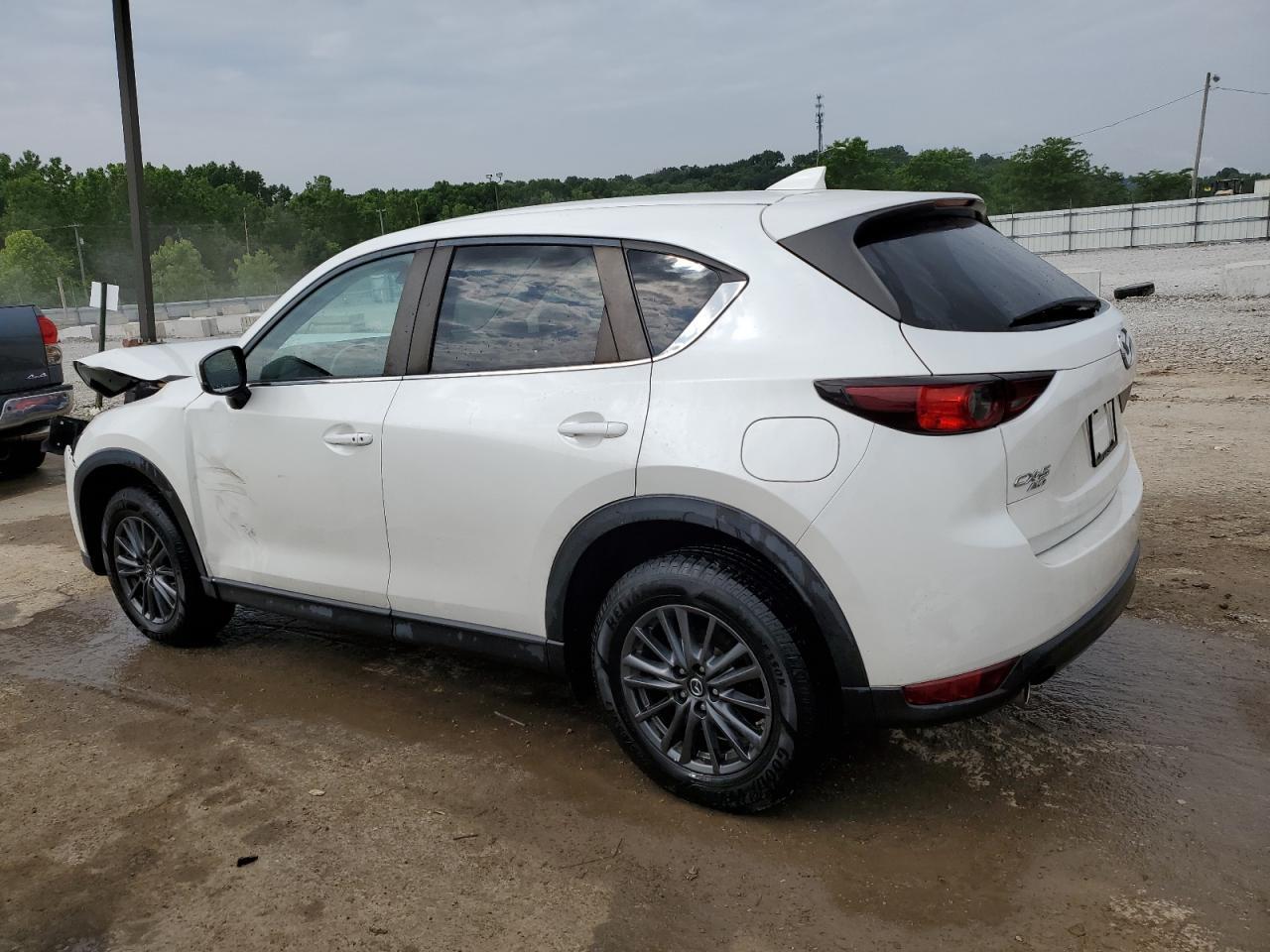 2019 Mazda Cx-5 Touring - Image 2