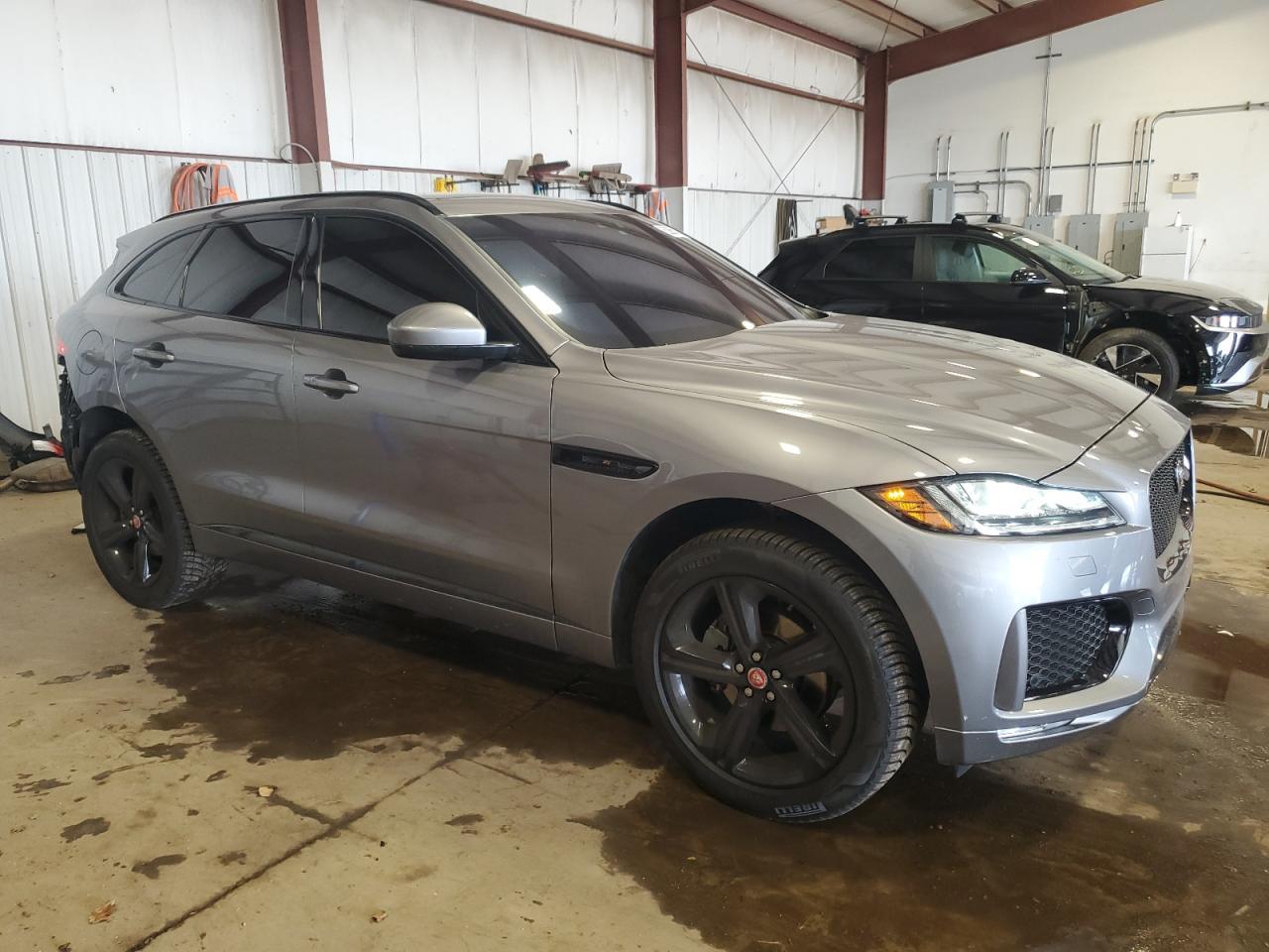 2020 Jaguar F-Pace Checkered Flag - Фото 4