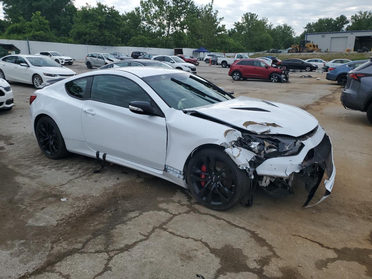 2015 Hyundai Genesis Coupe 3.8L - Фото 4