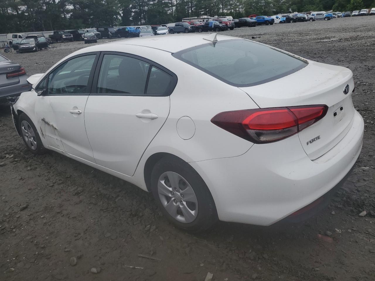 2018 Kia Forte Lx - Image 2