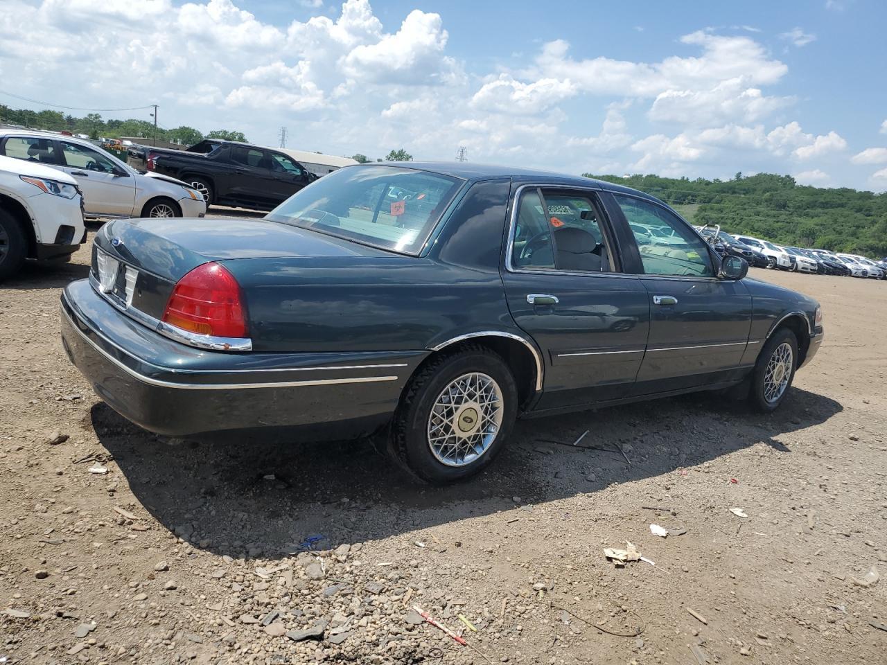 1998 Ford Crown Victoria - Фото 3