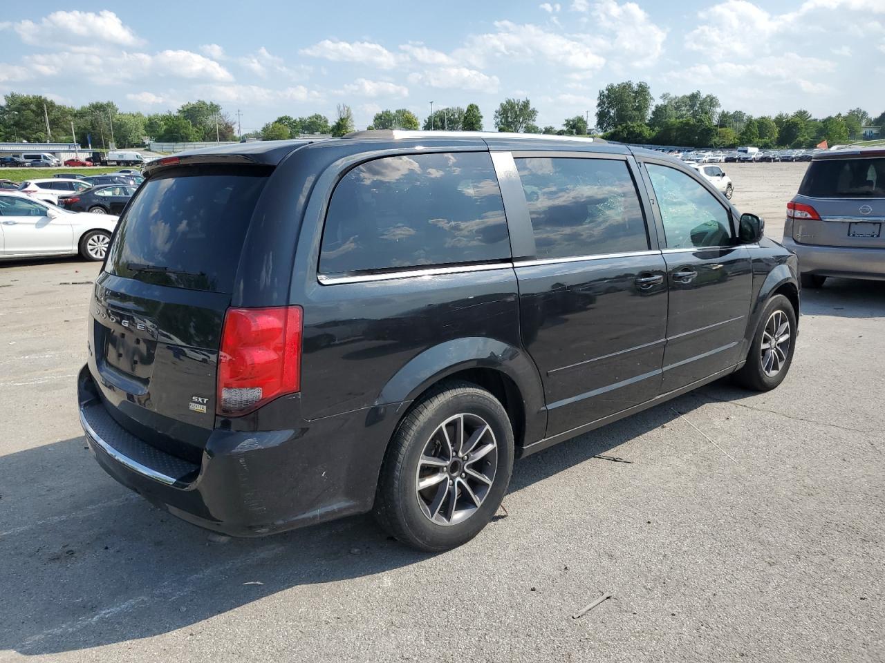 2017 Dodge Grand Caravan Sxt - Фото 3