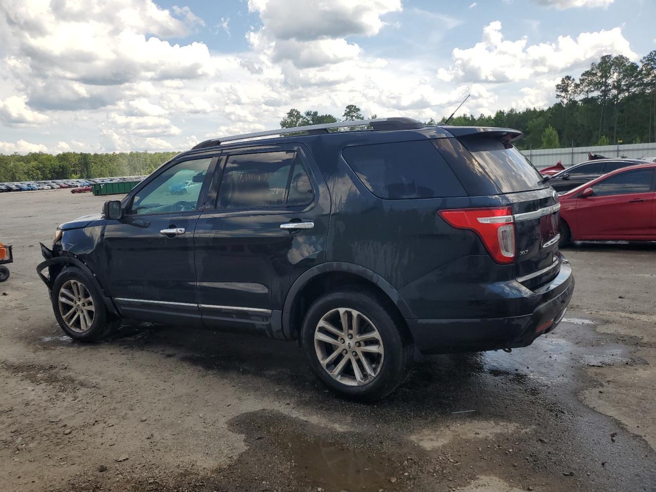 2014 Ford Explorer Xlt - Фото 2