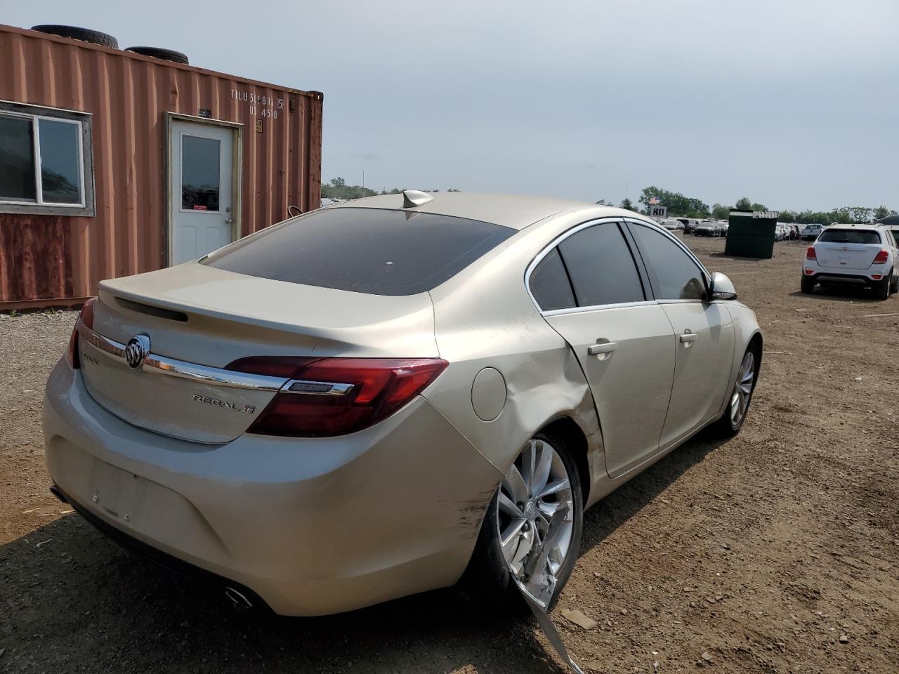 2016 Buick Regal - Image 3