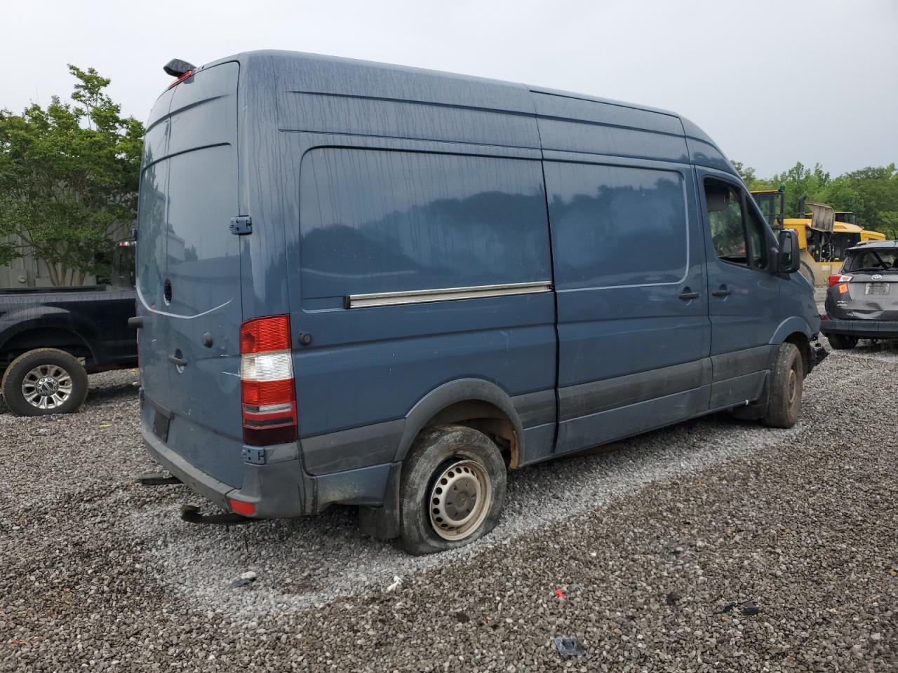 2018 Mercedes-Benz Sprinter 2500 - Image 3