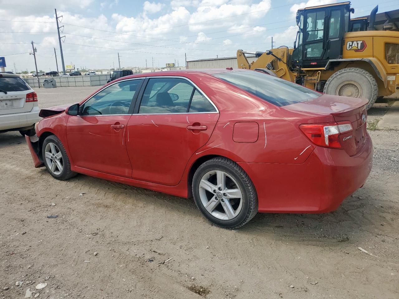 2012 Toyota Camry Base - Фото 2