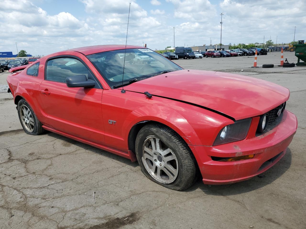 2005 Ford Mustang Gt - Фото 4
