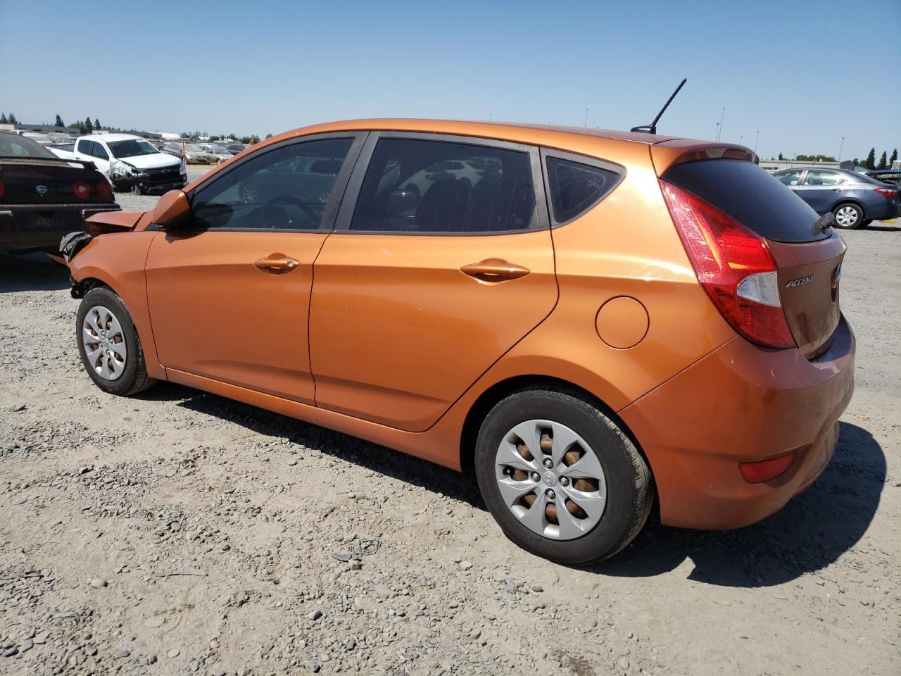 2017 Hyundai Accent Se - Фото 2