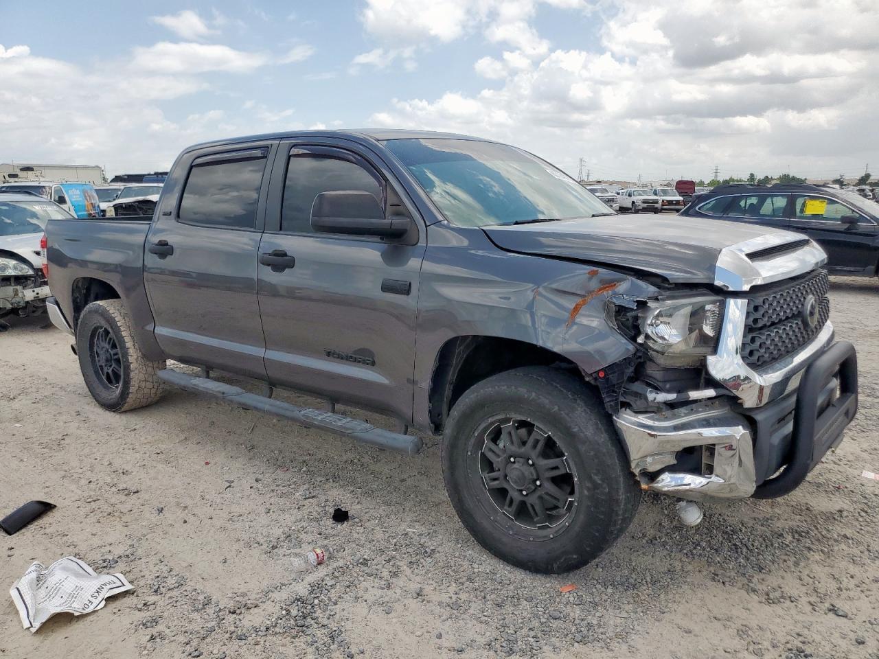 2023 Toyota Tundra Crewmax Sr5 - Image 4