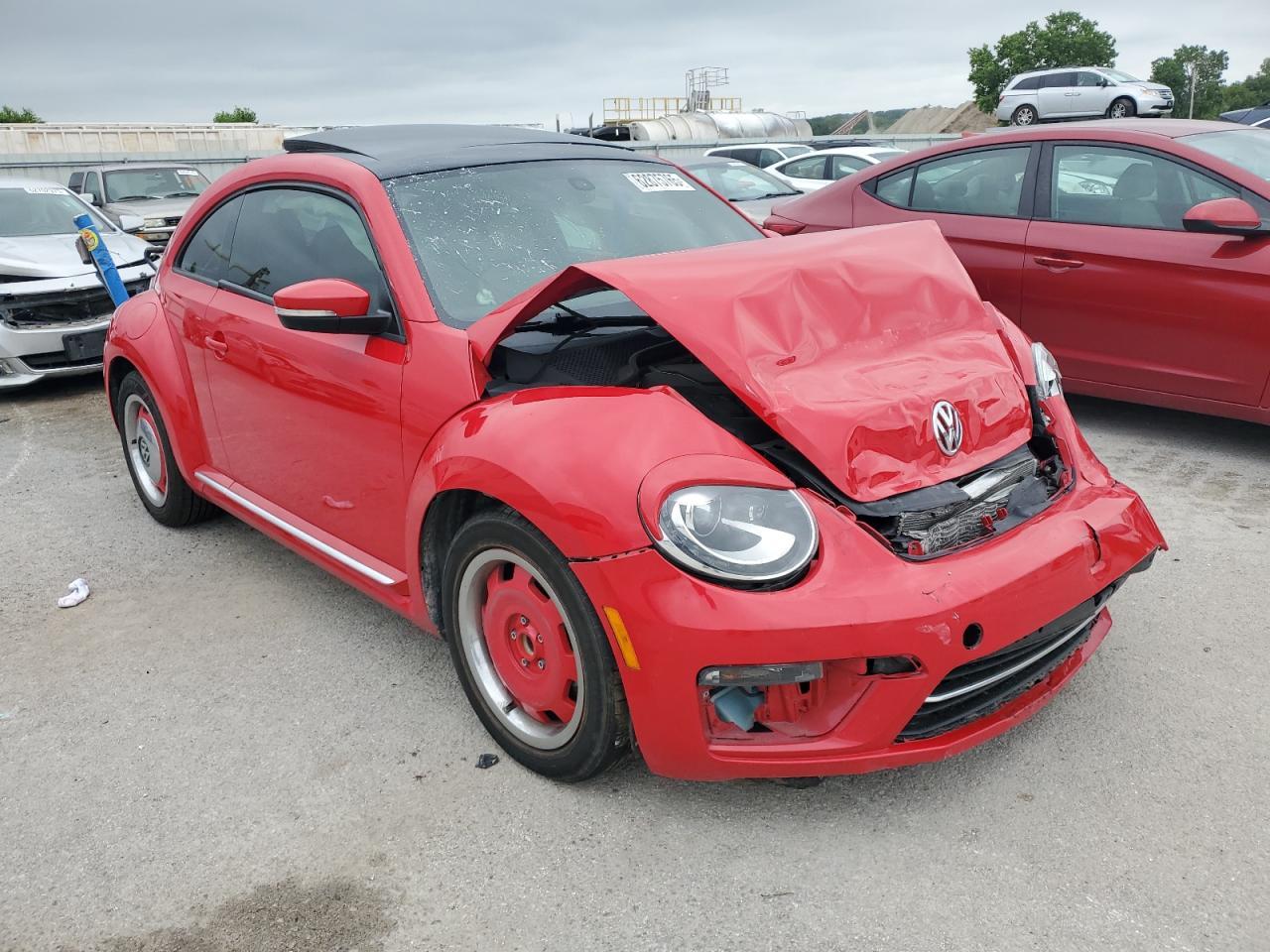 2018 Volkswagen Beetle S - Фото 4