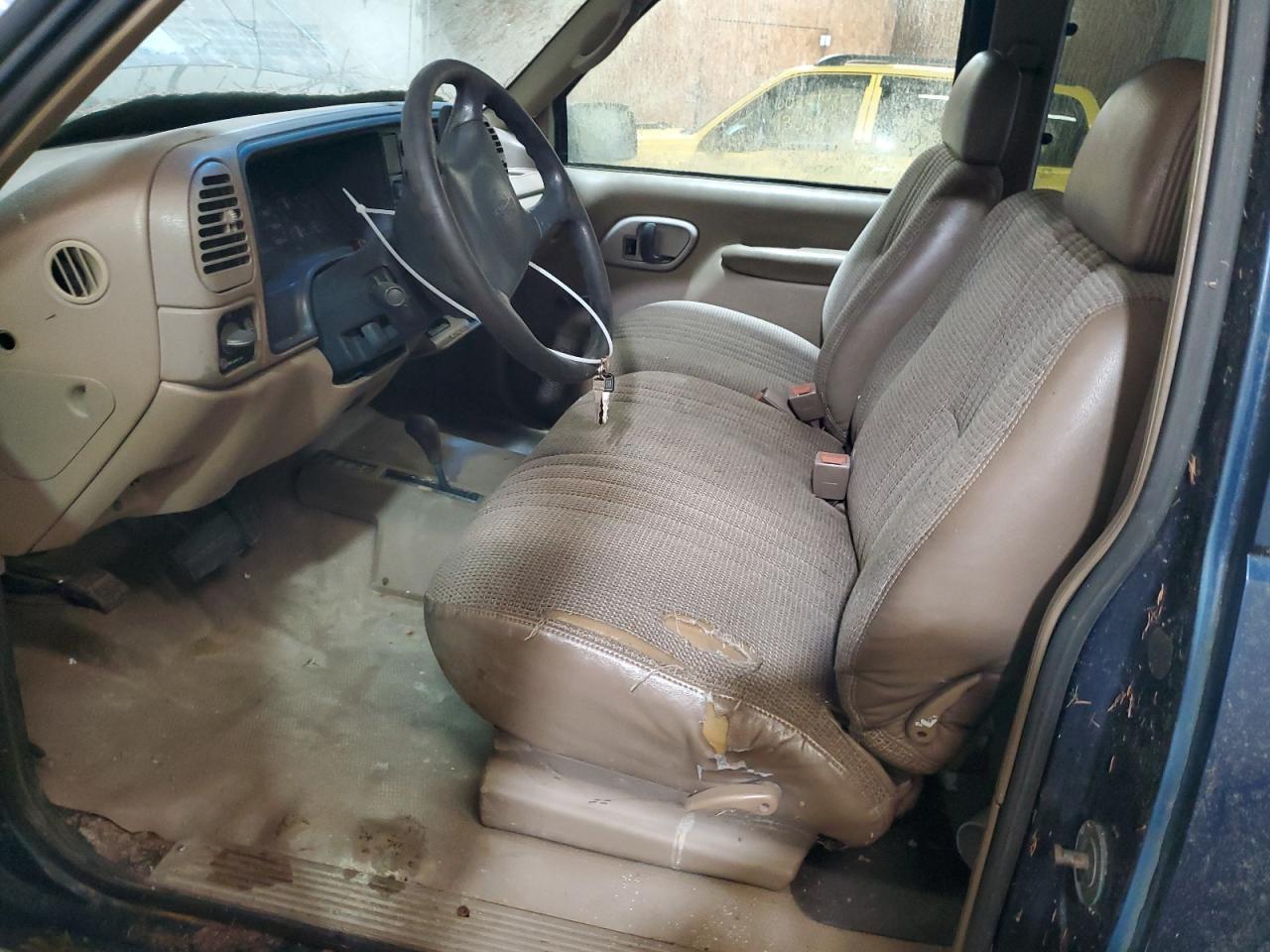 1995 GMC Sierra K2500 - Фото 7