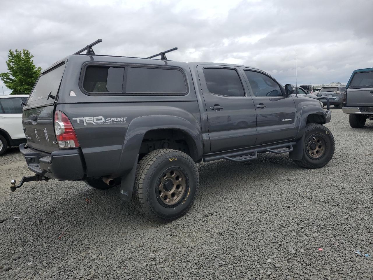 2015 Toyota Tacoma Double Cab - Image 3