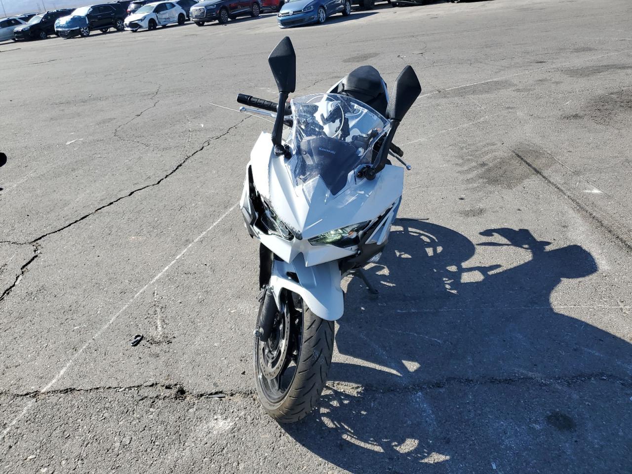 2025 Kawasaki Ex500 - Фото 2