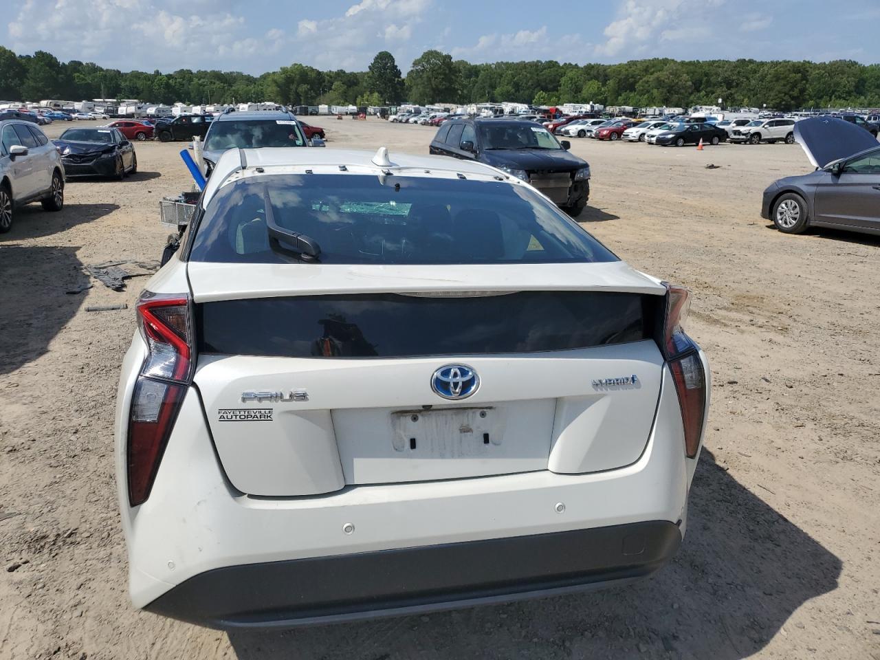 2018 Toyota Prius - Image 6