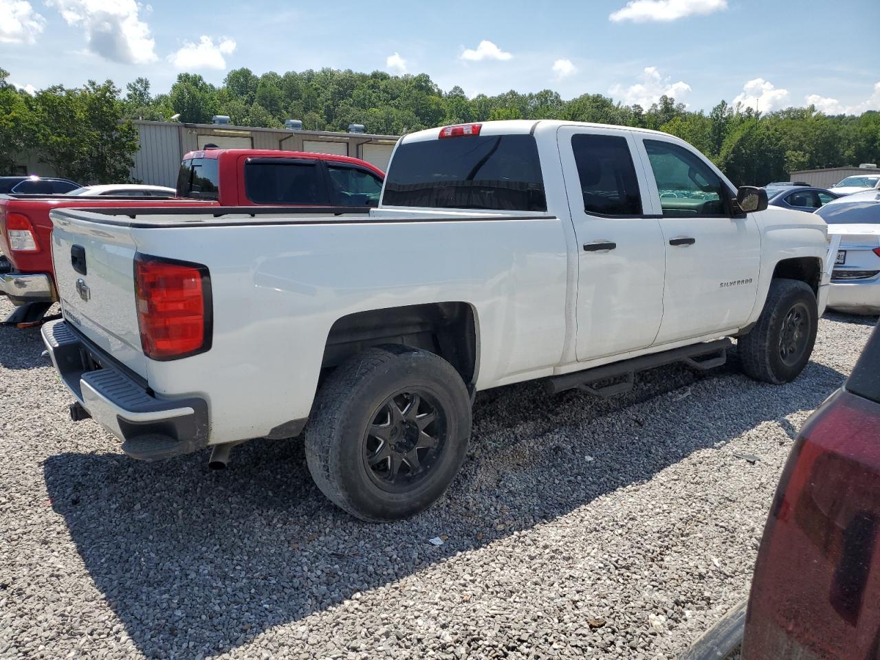 2014 Chevrolet Silverado C1500 - Image 3