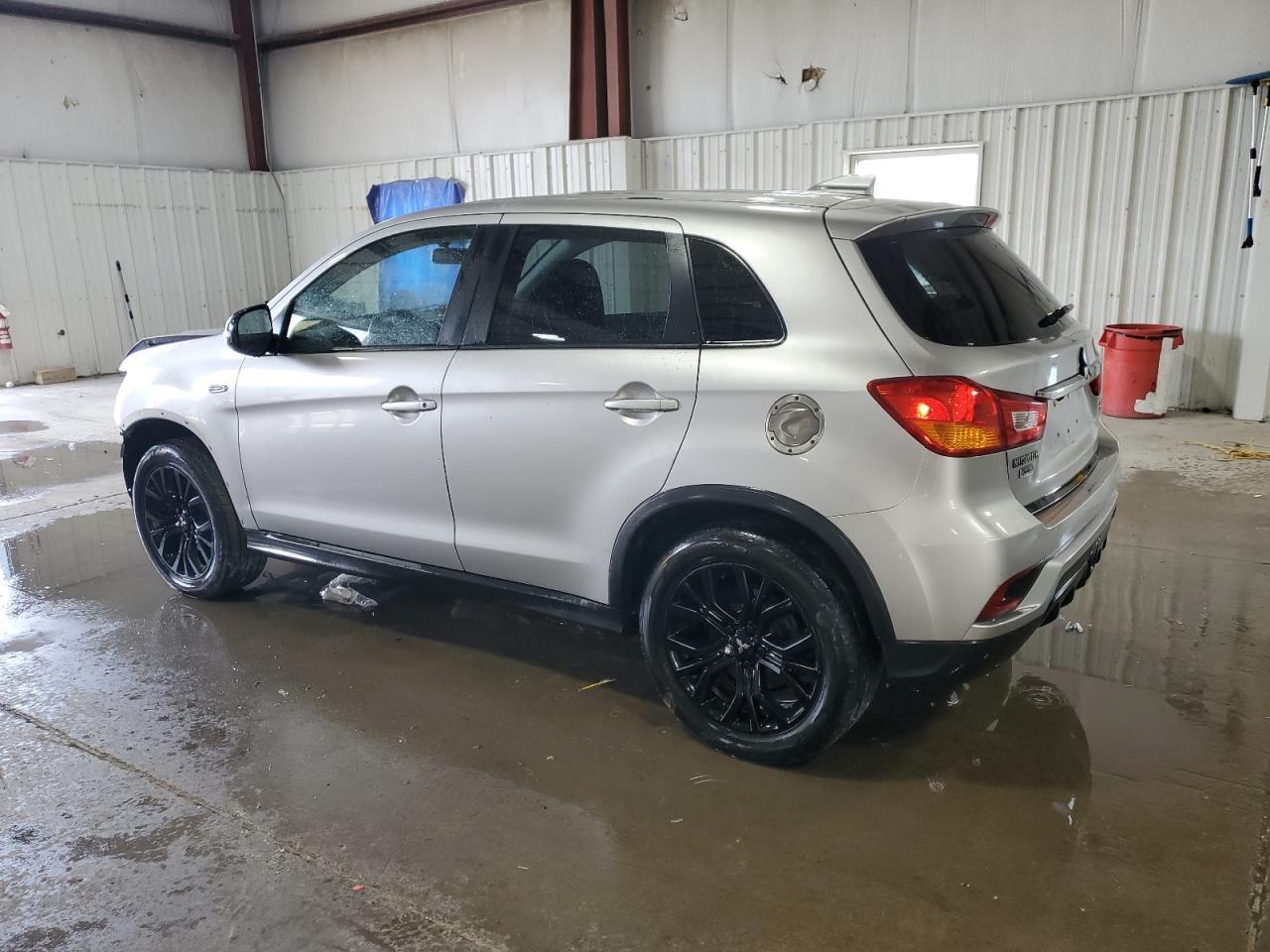 2019 Mitsubishi Outlander Sport Es - Фото 2