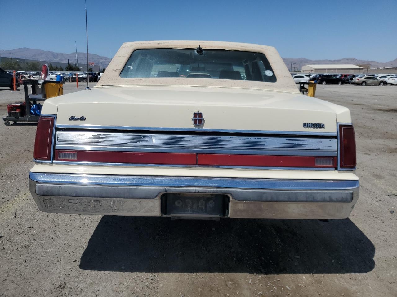 1989 Lincoln Town Car - Фото 6