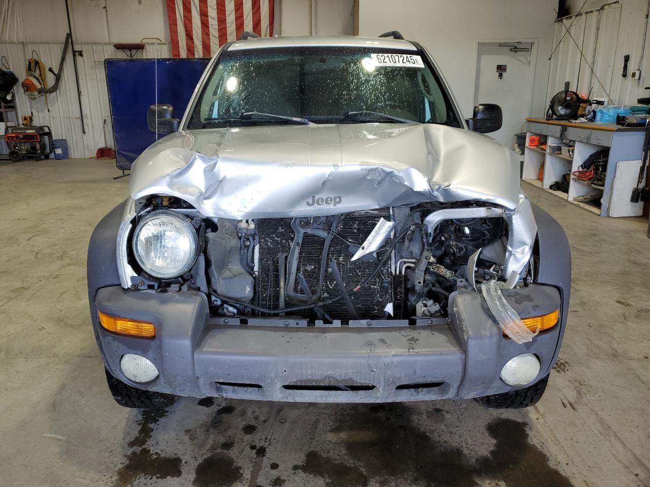 2004 Jeep Liberty Sport - Фото 5