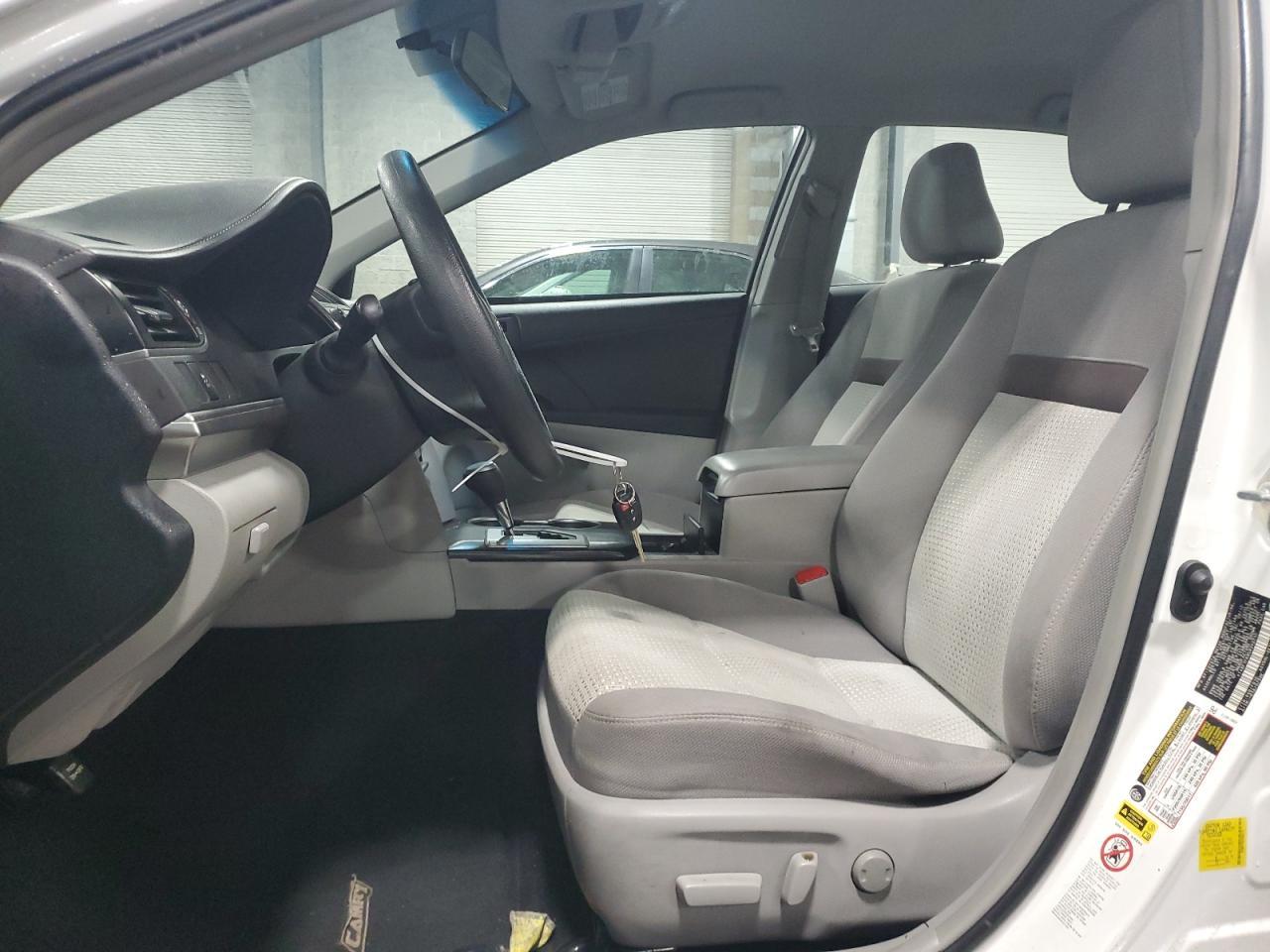 2012 Toyota Camry Base - Фото 7