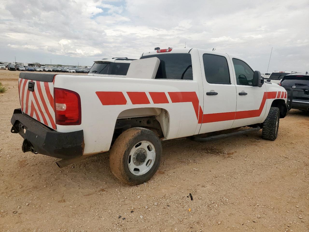 2012 Chevrolet Silverado K2500 Heavy Duty - Image 3
