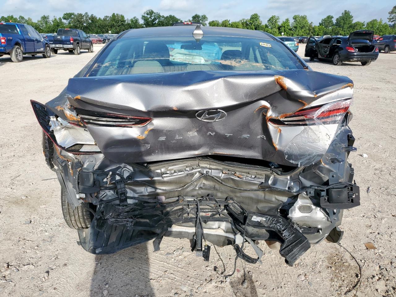 2020 Hyundai Elantra Sel - Фото 6