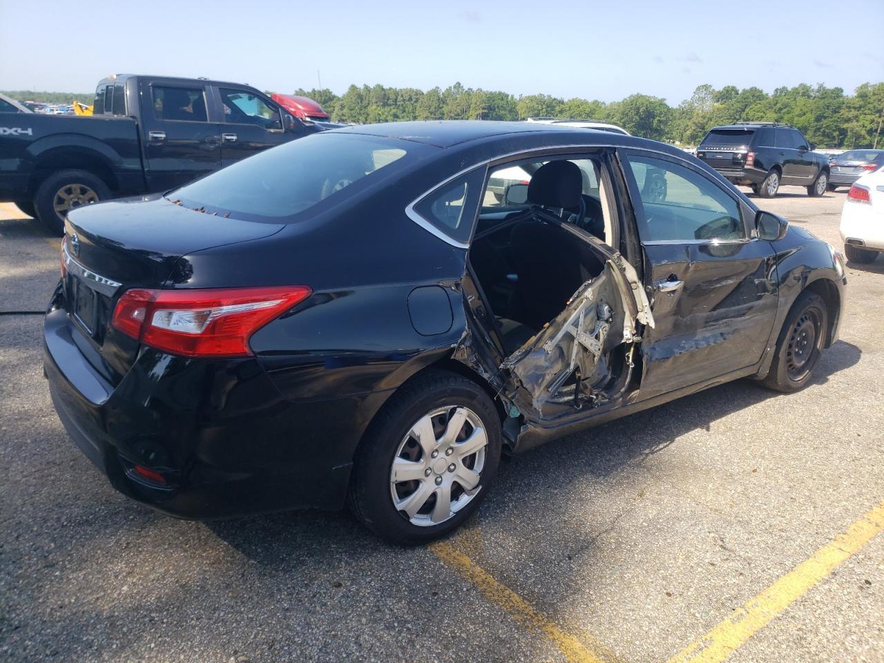 2016 Nissan Sentra S - Фото 3