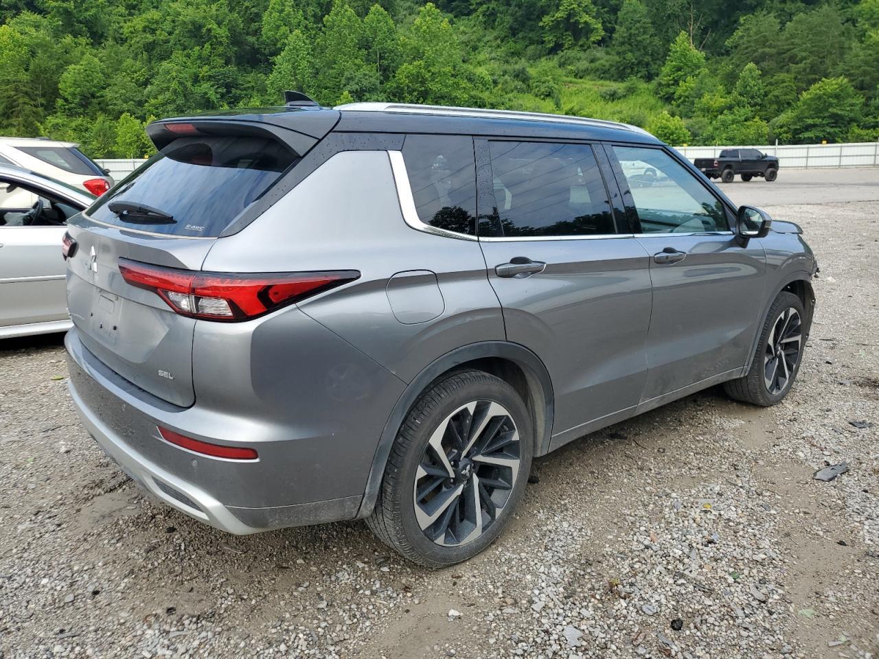 2023 Mitsubishi Outlander Sel - Image 3