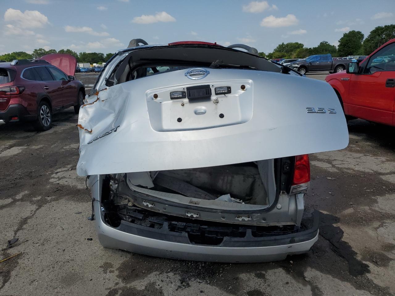 2005 Nissan Quest S - Фото 6