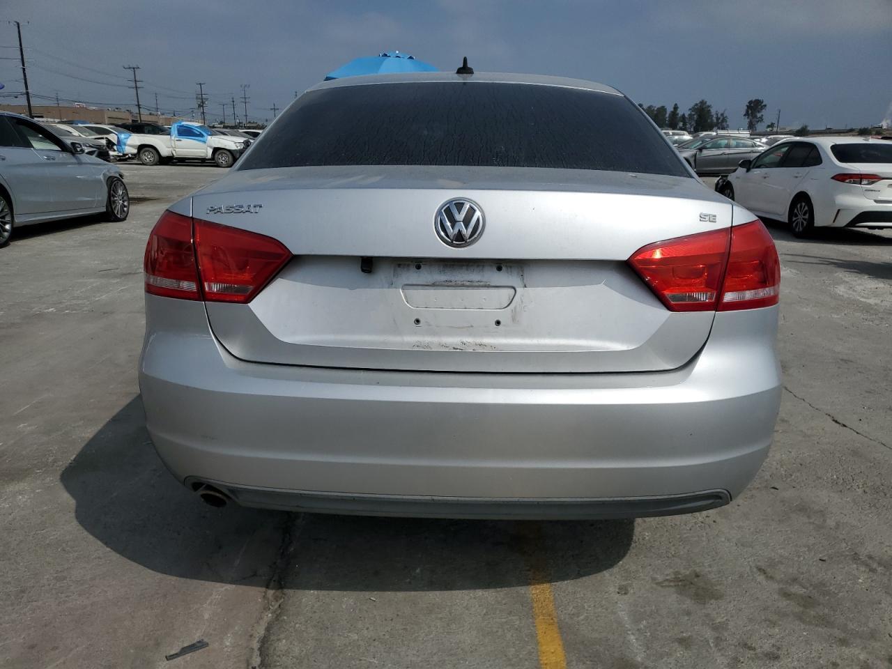 2012 Volkswagen Passat Se - Image 6