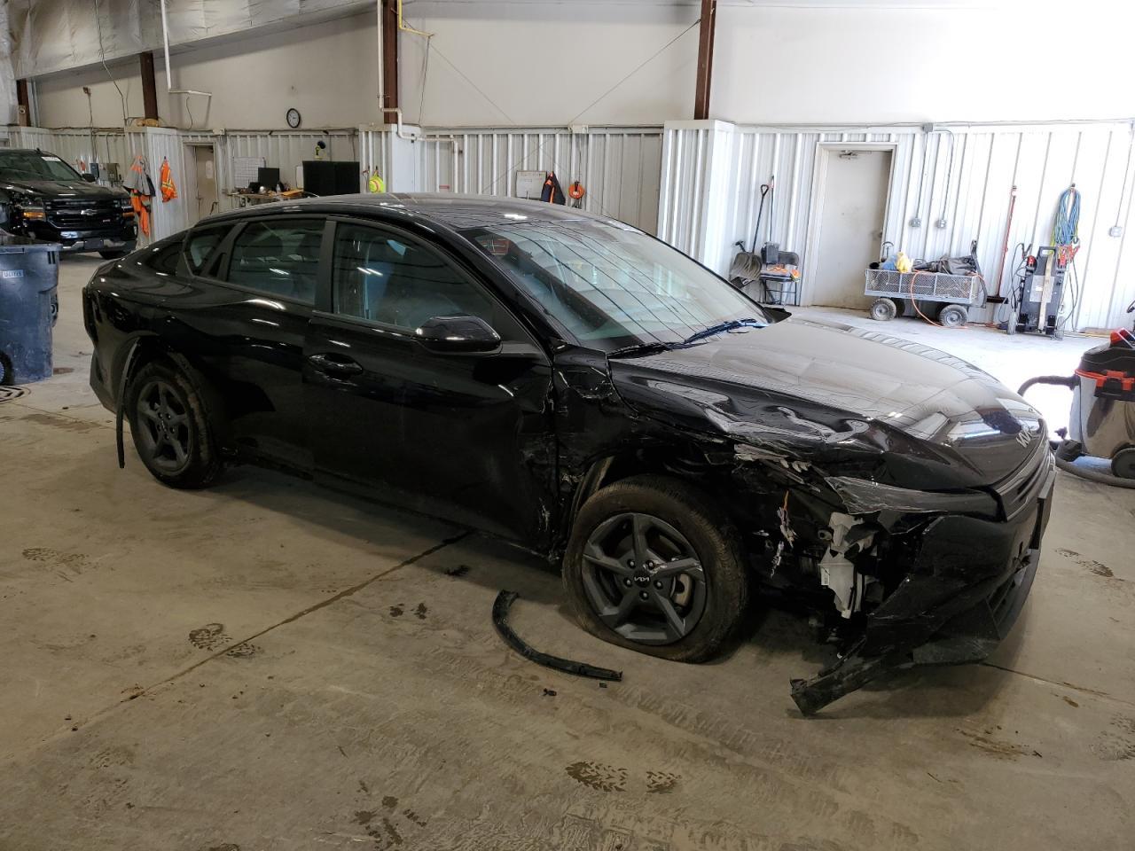 2025 Kia K4 Lx - Image 4