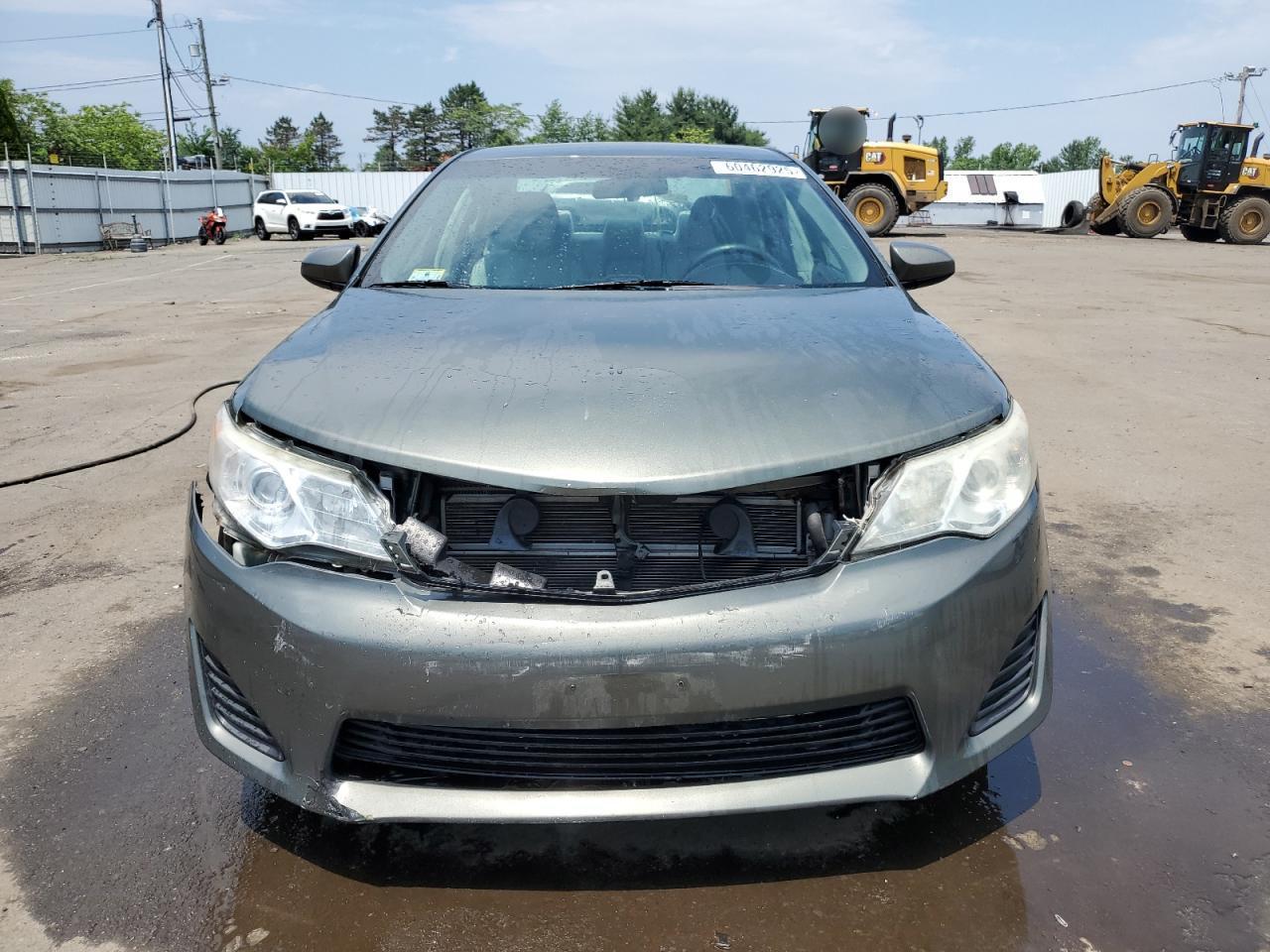 2014 Toyota Camry Hybrid - Image 5