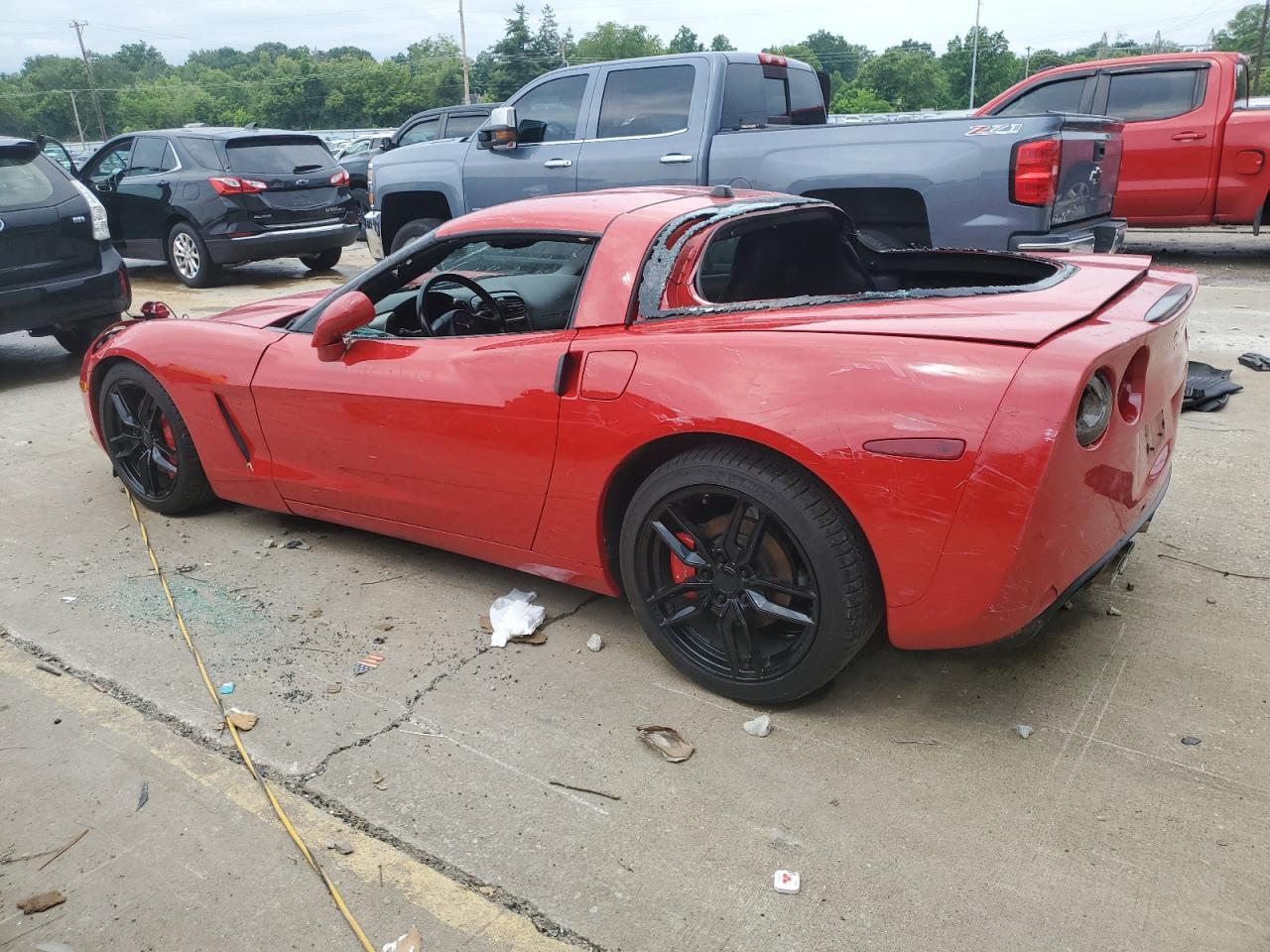 2005 Chevrolet Corvette - Фото 2