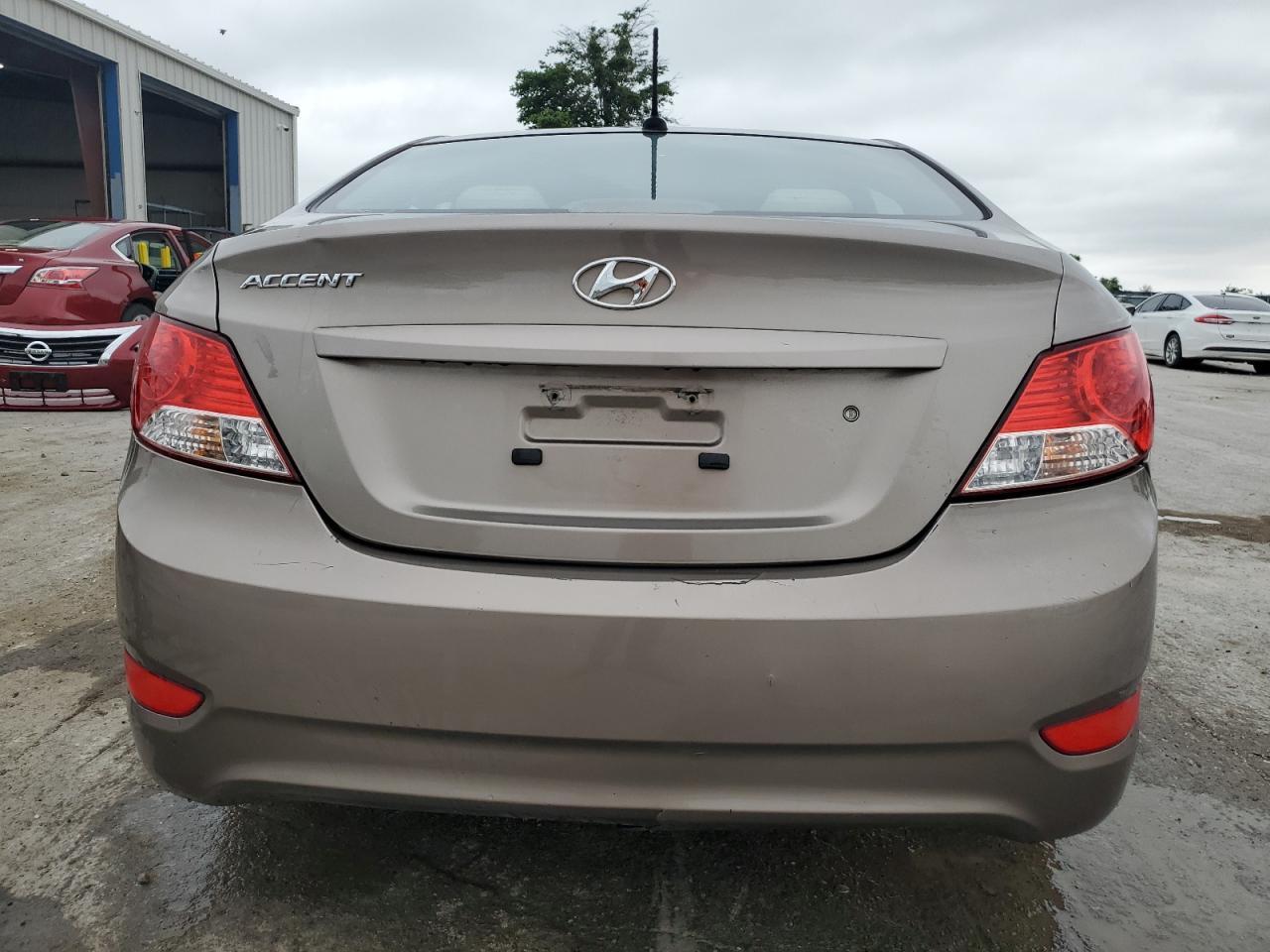 2013 Hyundai Accent Gls - Фото 6