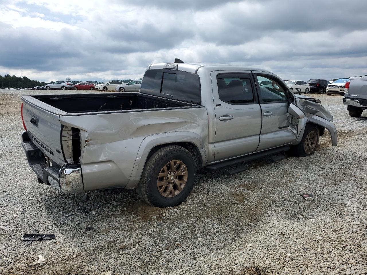 2018 Toyota Tacoma Double Cab - Фото 3
