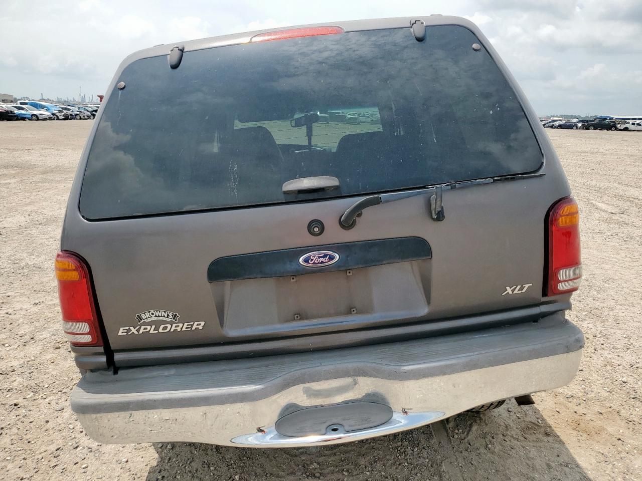 1998 Ford Explorer - Image 6