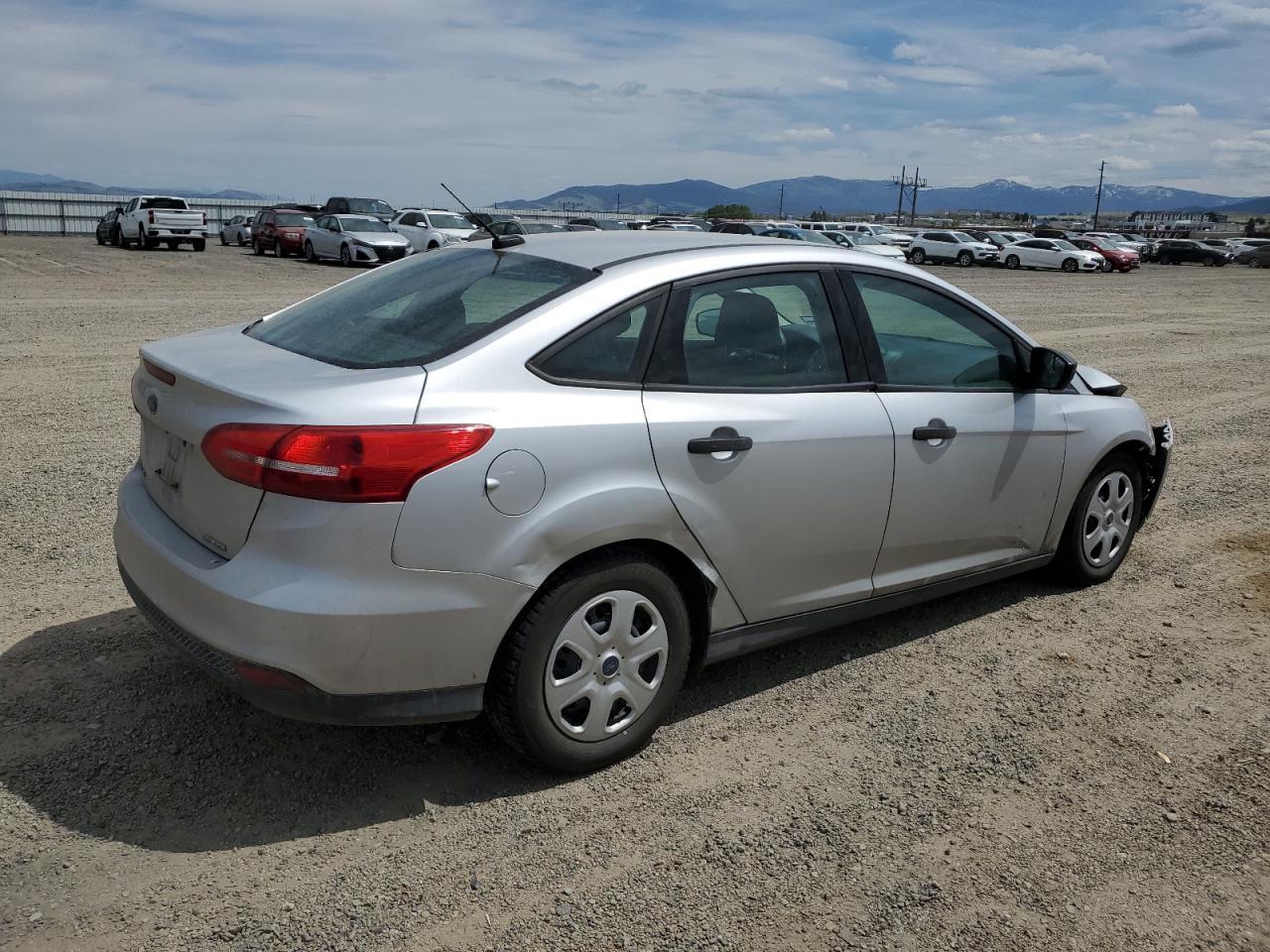 2016 Ford Focus S - Фото 3