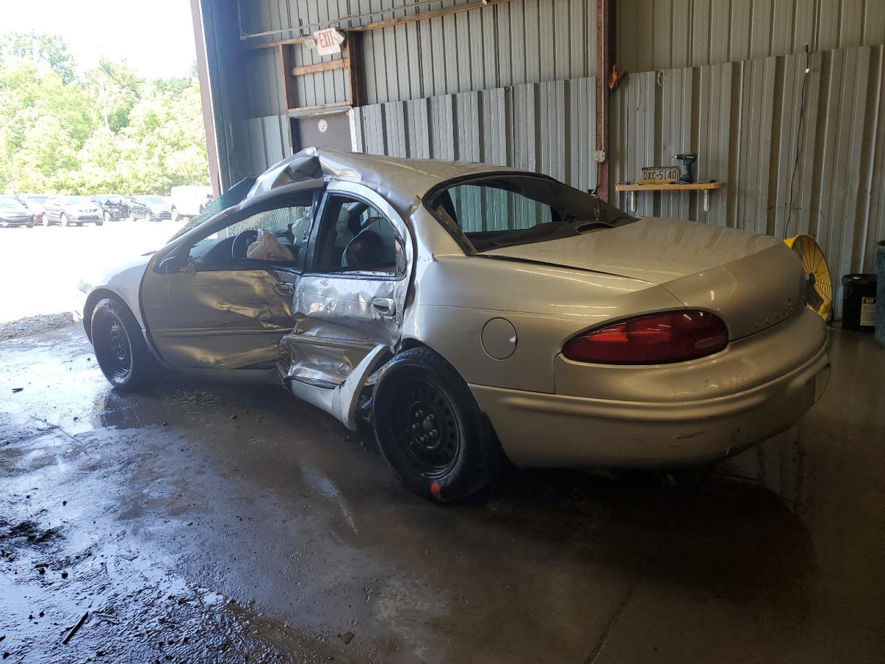 2001 Chrysler Lhs - Image 2