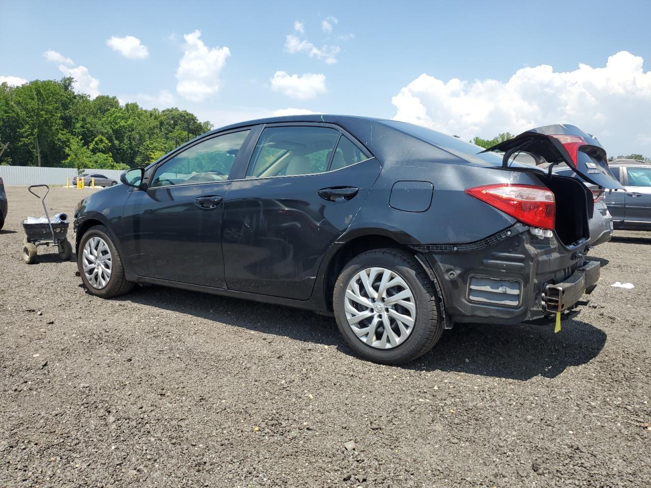 2017 Toyota Corolla L - Фото 2