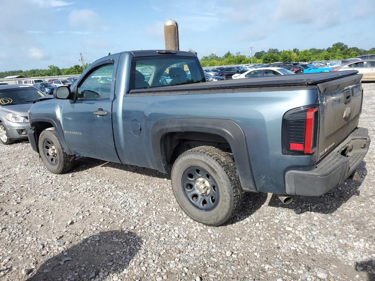 2008 Chevrolet Silverado C1500 - Фото 2