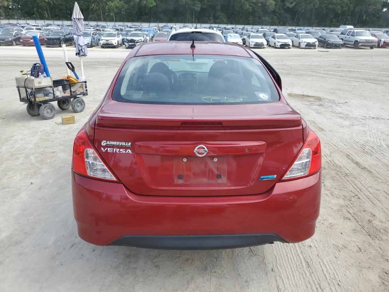 2015 Nissan Versa S - Фото 6