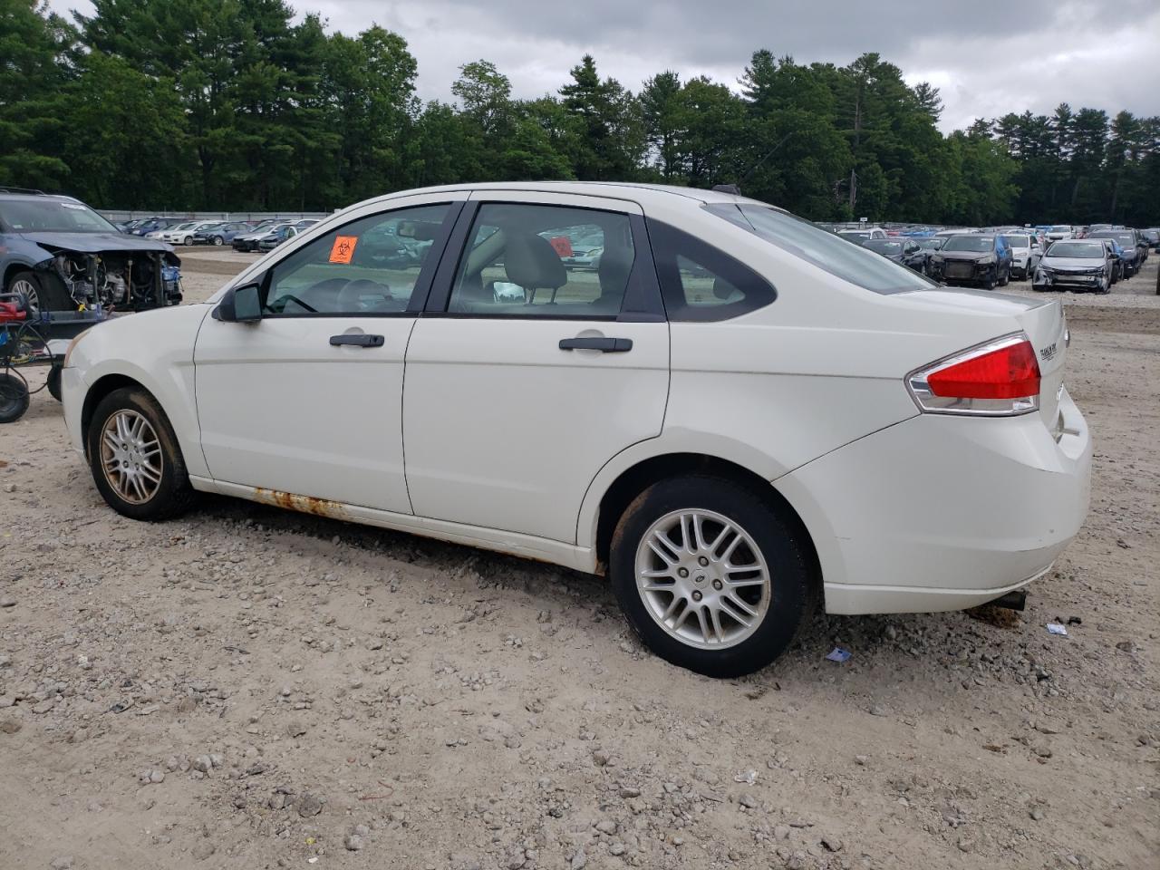 2010 Ford Focus Se - Фото 2