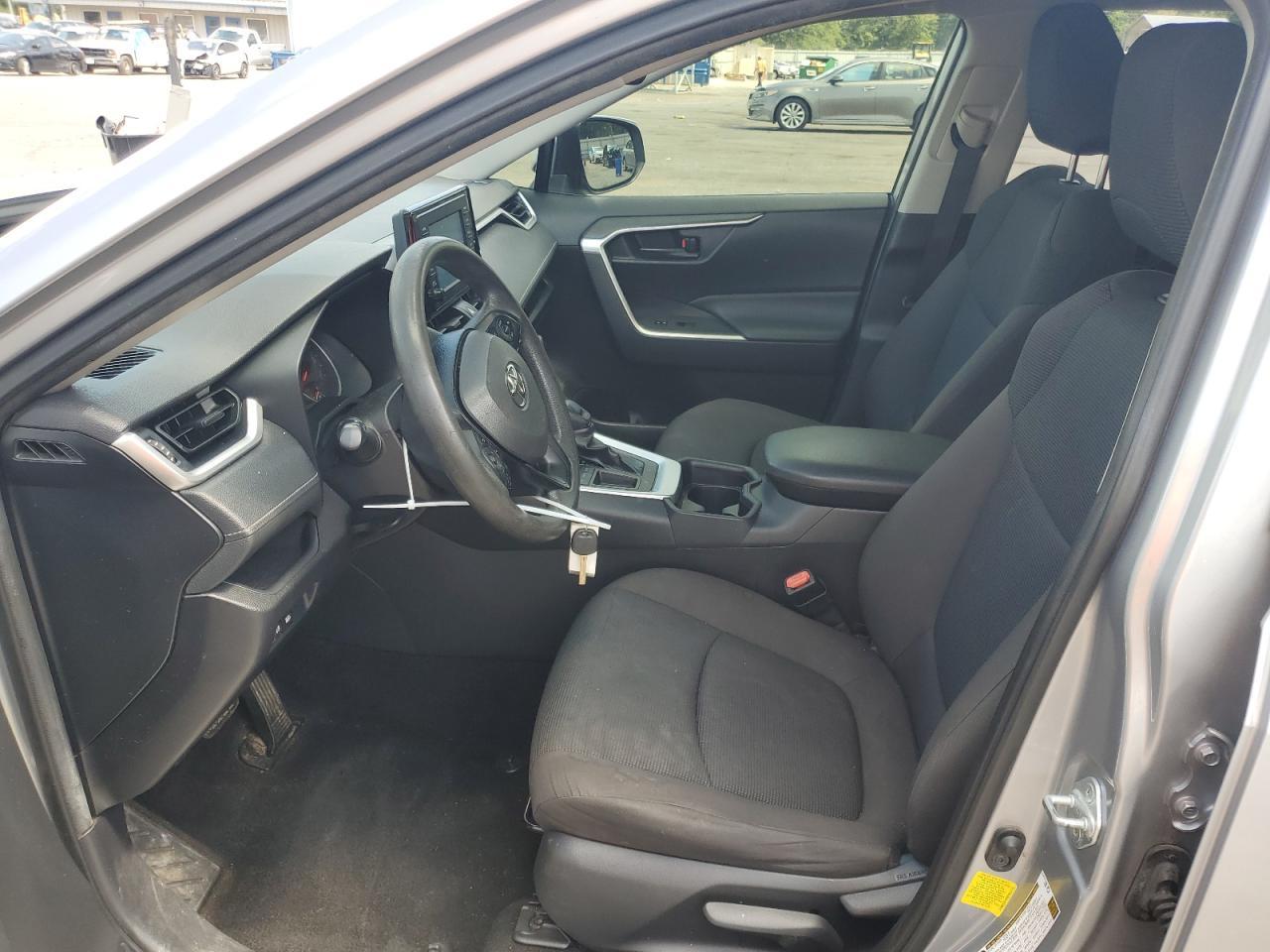 2021 Toyota Rav4 Le - Фото 7